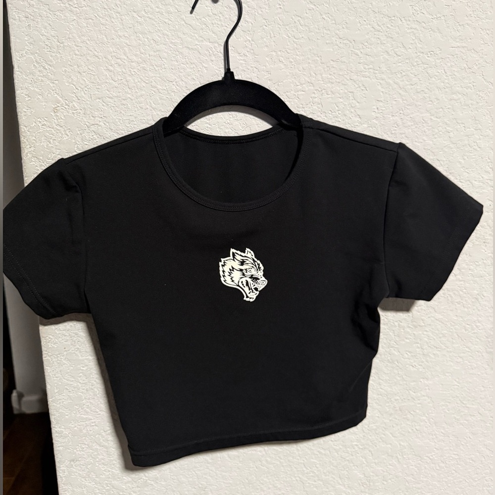 Black cropped Darc Spott